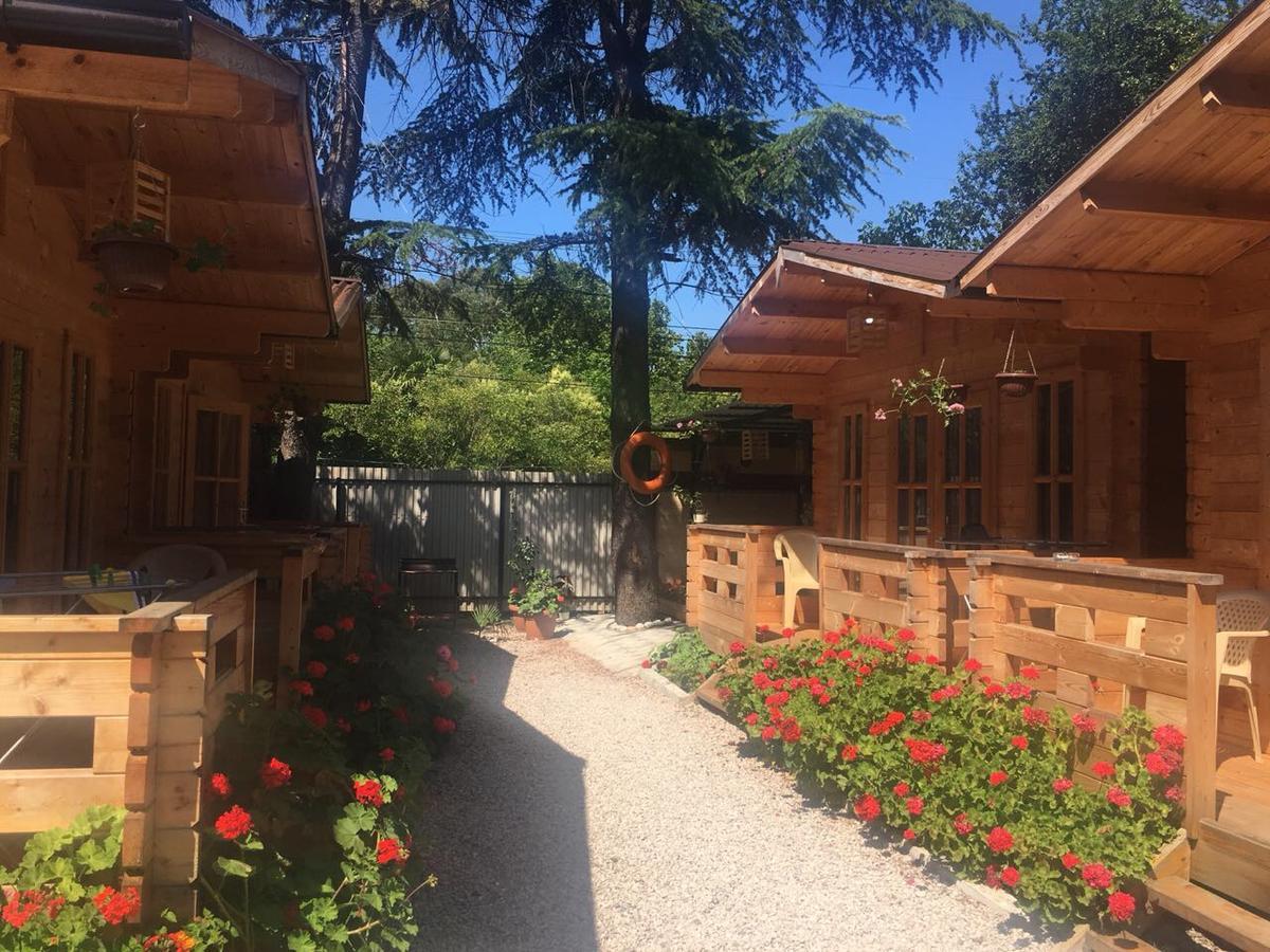Gagra Style Hotel Bagian luar foto